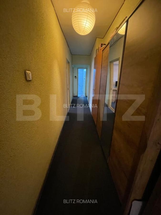 Apartament de vanzare, cu 3 camere, decomandat, 87 mp, zona Gara - 11