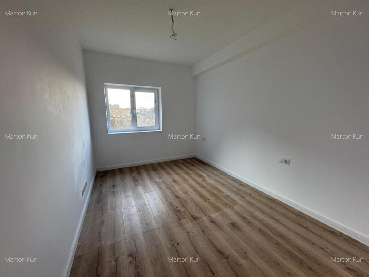 Oportunitate! Ap. cu 3 cam. la vila in Apahida, 86900 Eur - 3