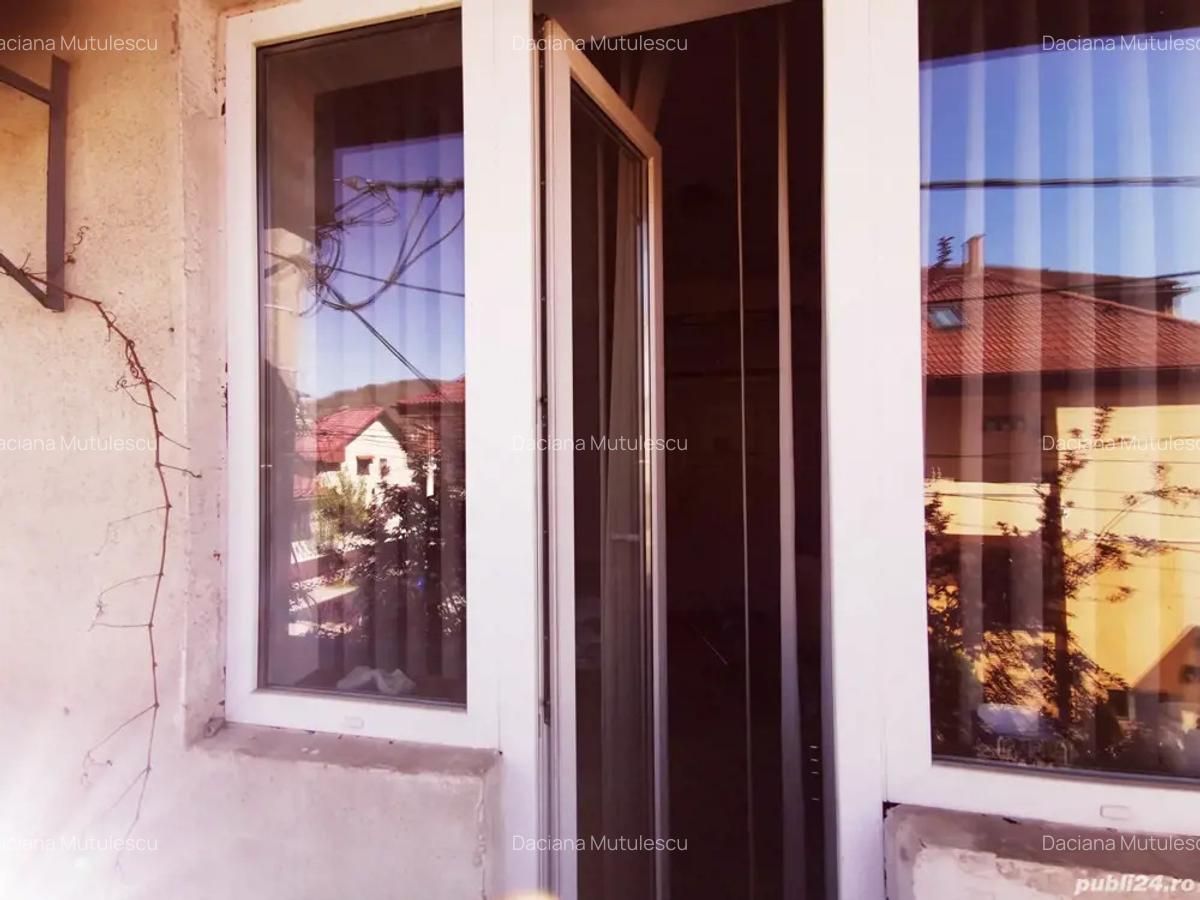 Vand apartament la casa in zona centrala Resita - 3