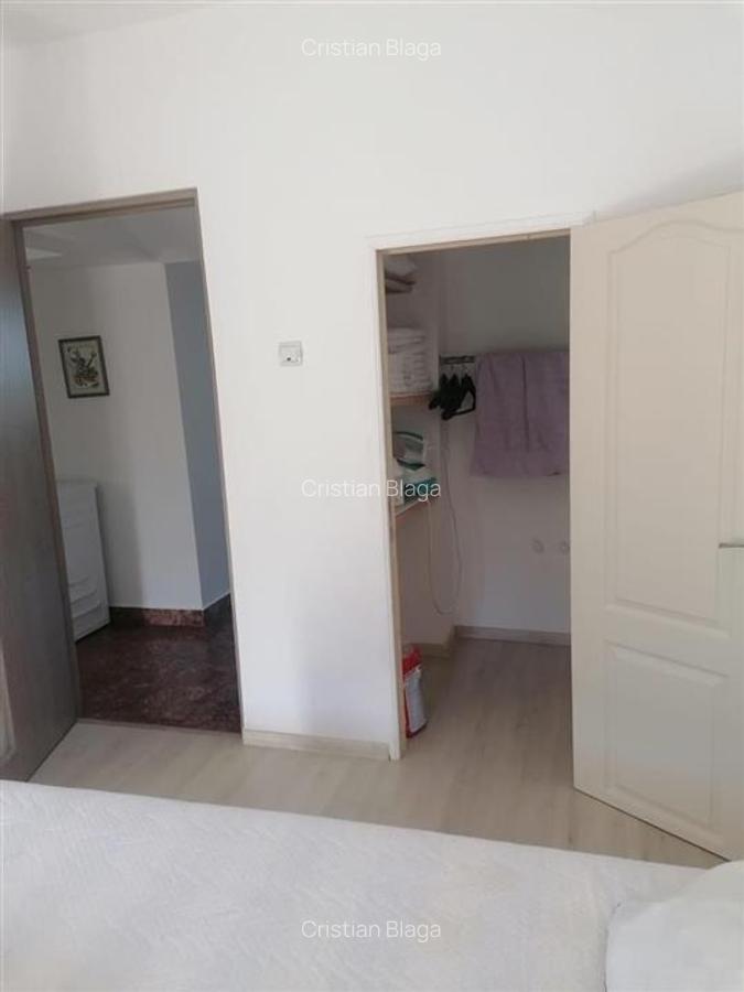 Apartament cu 3 camere decomandat în Rogerius - 9