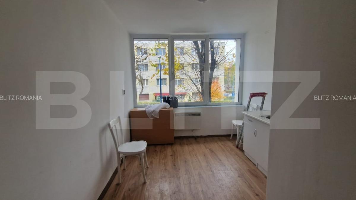 Camera de camin, cu baie in camera, 12 mp, zona Tractorul - 1