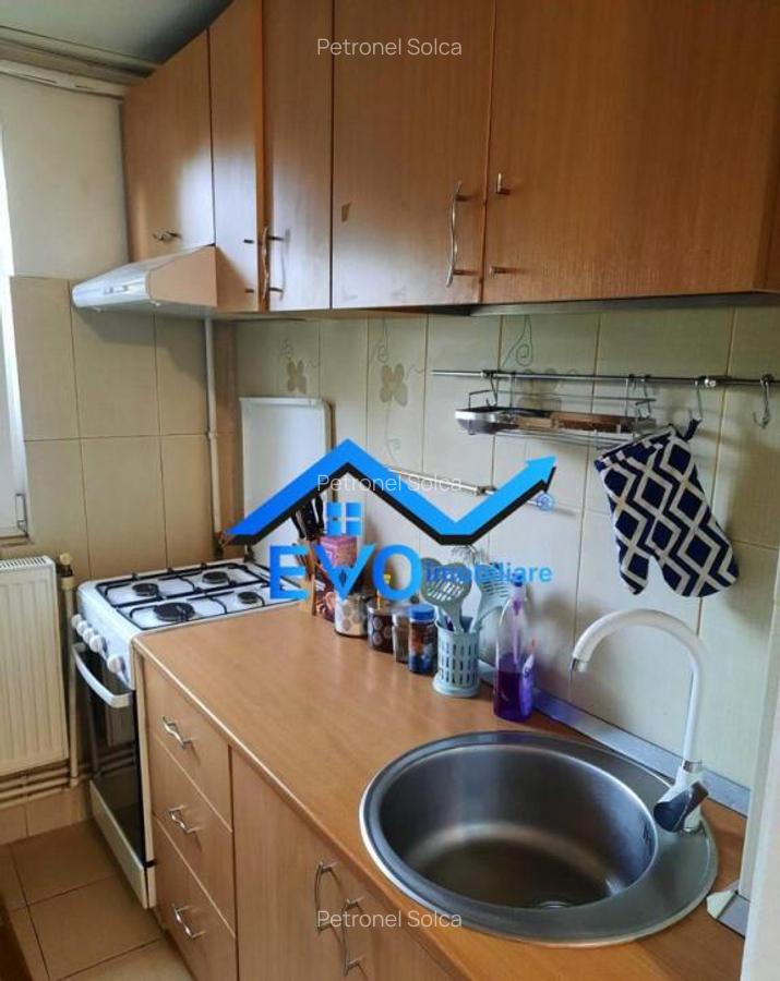 Apartament cu 2 camere, semidecomandat, etajul 5, zona Canta - 5