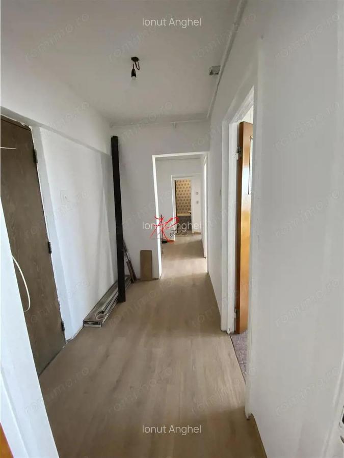 Vanzare apartament 3 camere Lacul Tei - 3