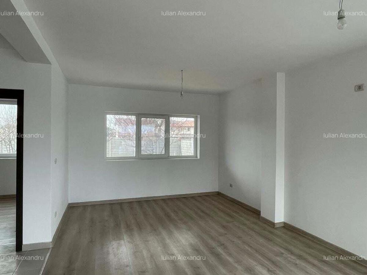 Duplex 4 camere - toate utilitatile - Mosnita Noua - 9