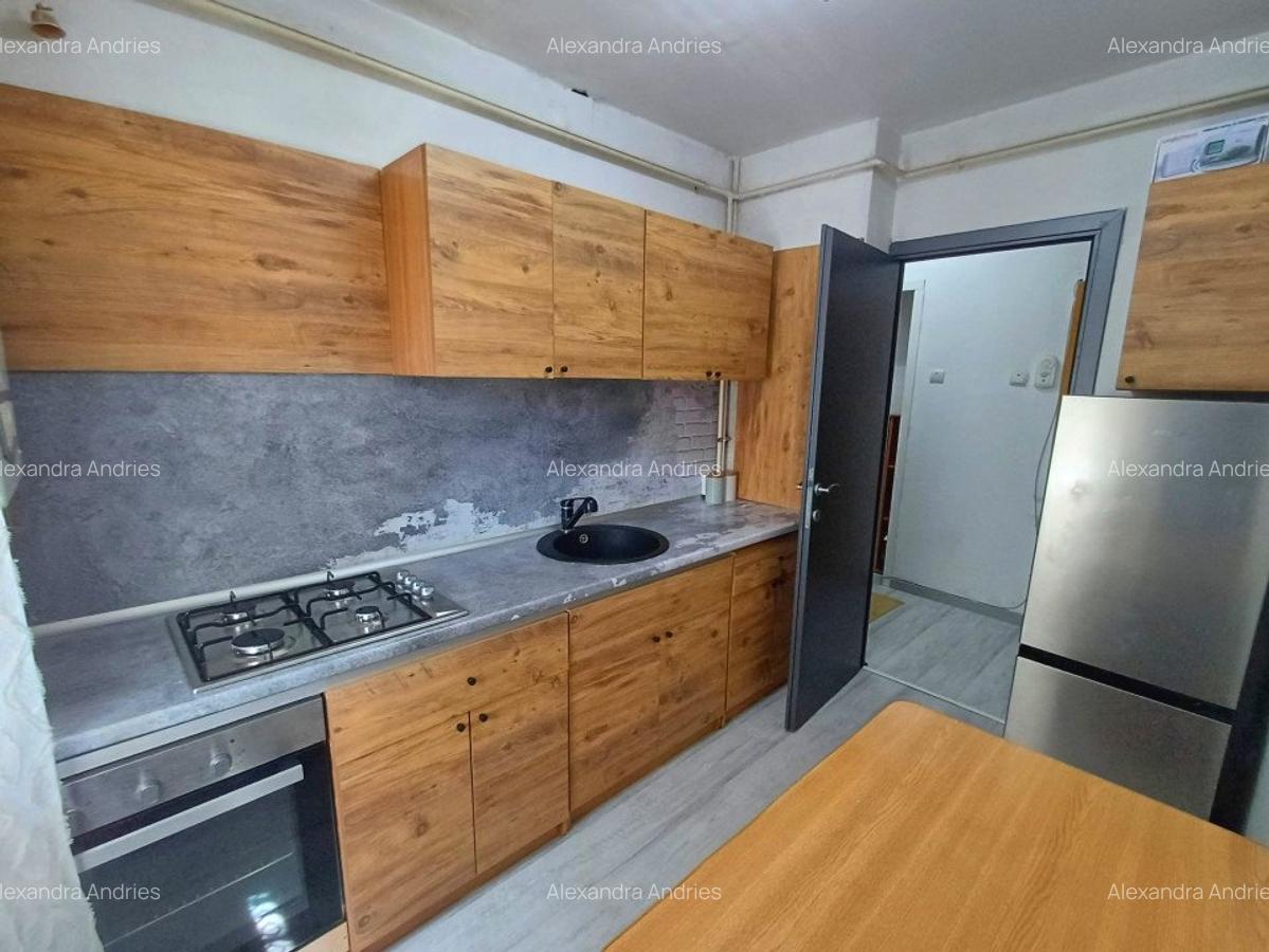 Apartament 2 camere de inchiriat -etajul 2 -  PODU ROȘ - 7