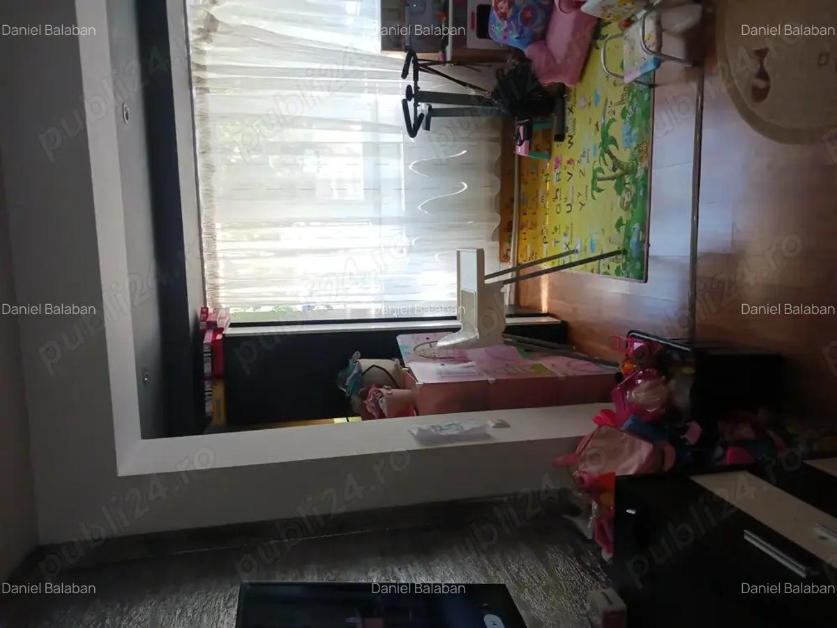 Apartament 4 camere parter micro 16(in spate la complex siret) - 2