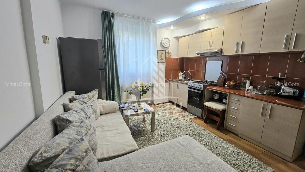 Apartament cu 2 camere, centrala proprie, parter inalt, zona Ronat - 2