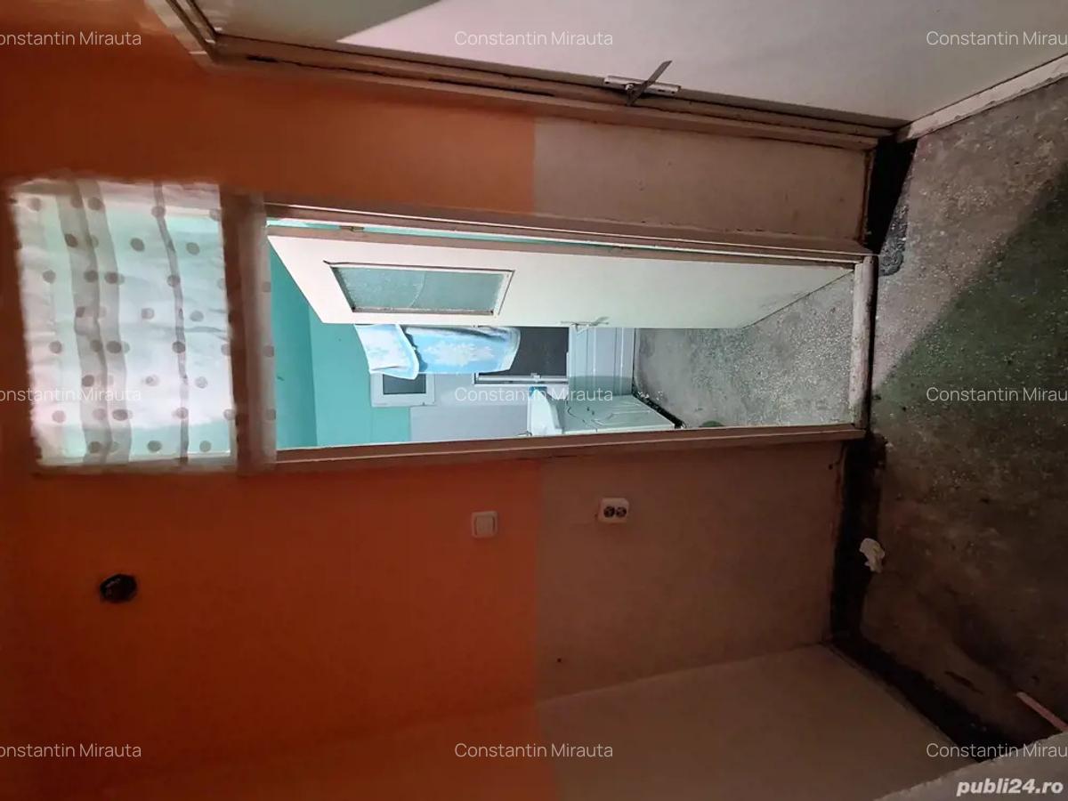 Apartament 3 camere decomandat - 2