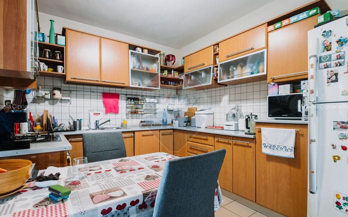 Vanzare casa, intr-o loca?ie lini?tita in cartierul... - 18