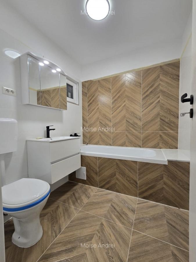 Apartament cu 4 camere semidecomandat în 1 Mai - 6