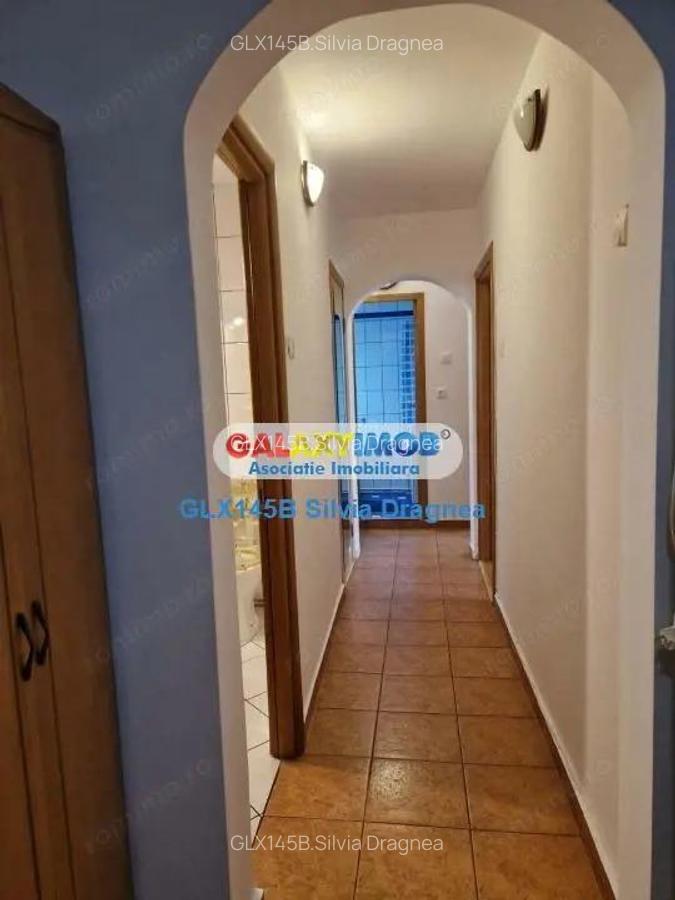 INCHIRIERE apartament 3 camere Aparatorii Patriei ( Piata Berceni) - 12