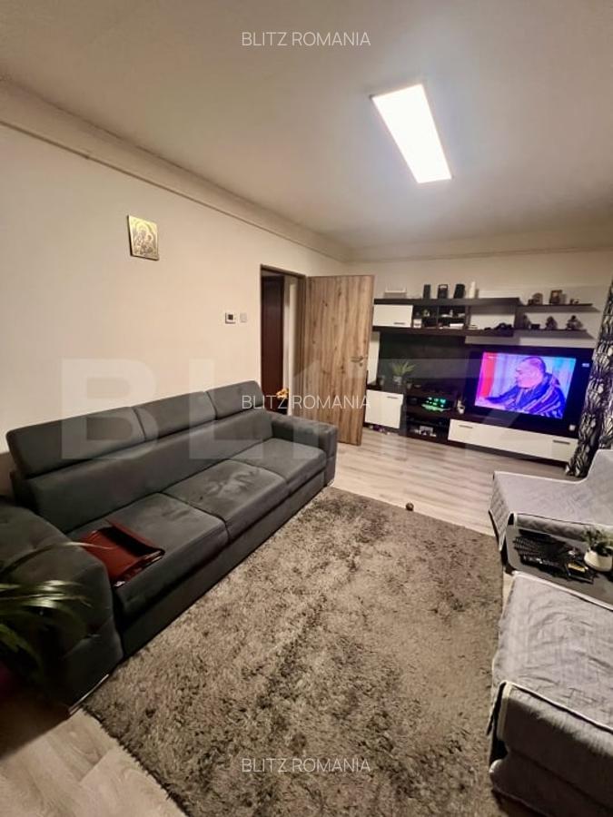 Apartament de 2 camere, 46 mp, balcon, zona Piata Abator - 1