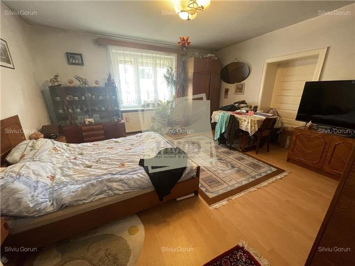 Casa cu 6 camere 3 bai 994 mp teren in Parcul Sub Arini - 5