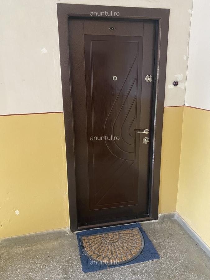 Pitesti, Exercitiu, langa liceul Ion Barbu - 3
