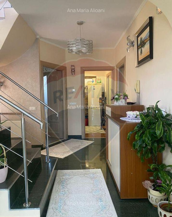 Casa / Vila cu 6 camere de vanzare in zona Central - 18