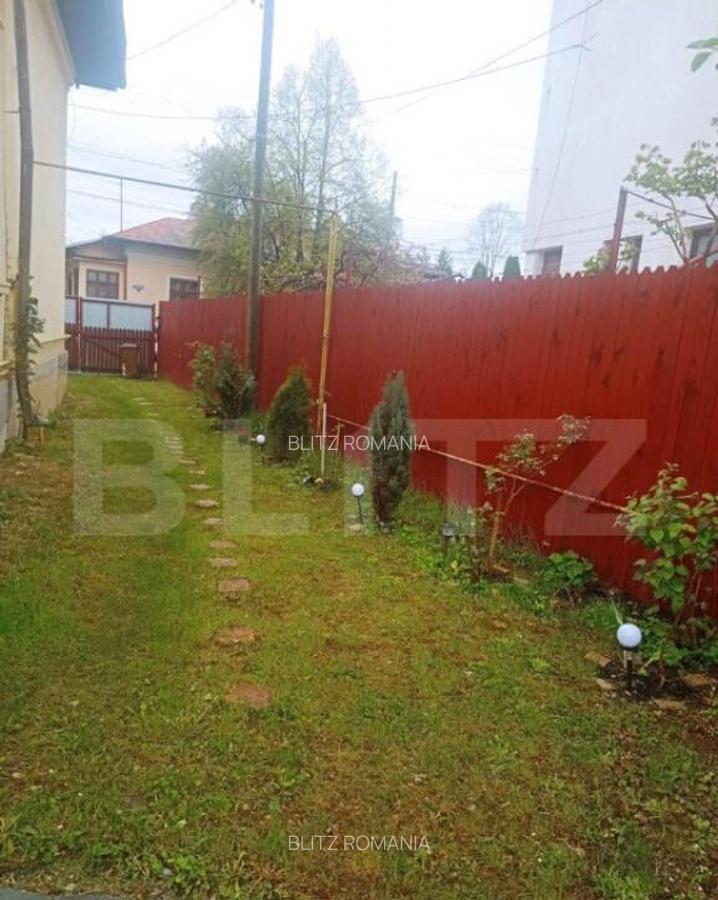 Apartament 3 camere decomandat, in vila, cu terten si intrar - 11