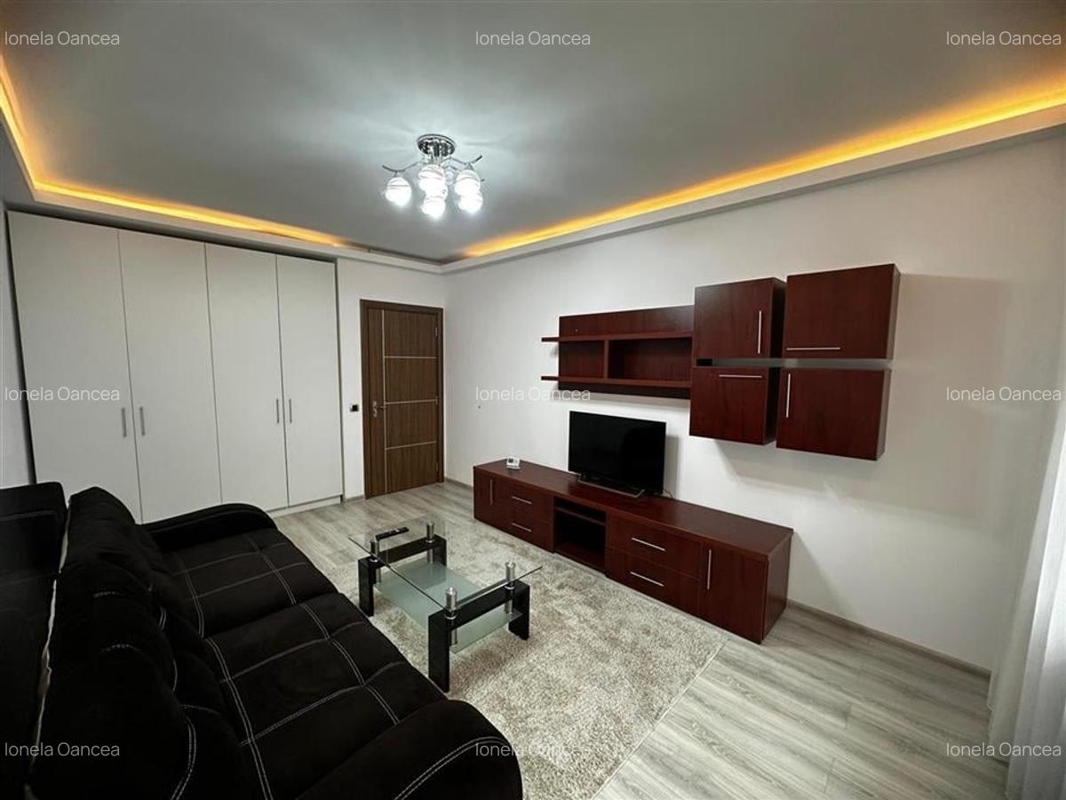 Garsoniera spatioasa in bloc nou din Coresi - 3