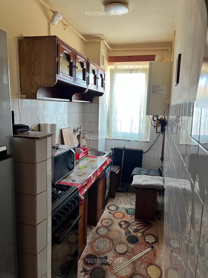 De vanzare Ap.2 cam Zarnesti, Str.Ciucas - 3