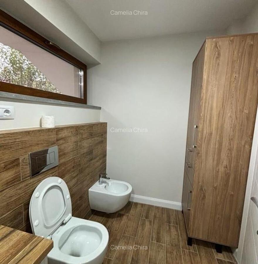 Casă cu 4 camere în Central - 3