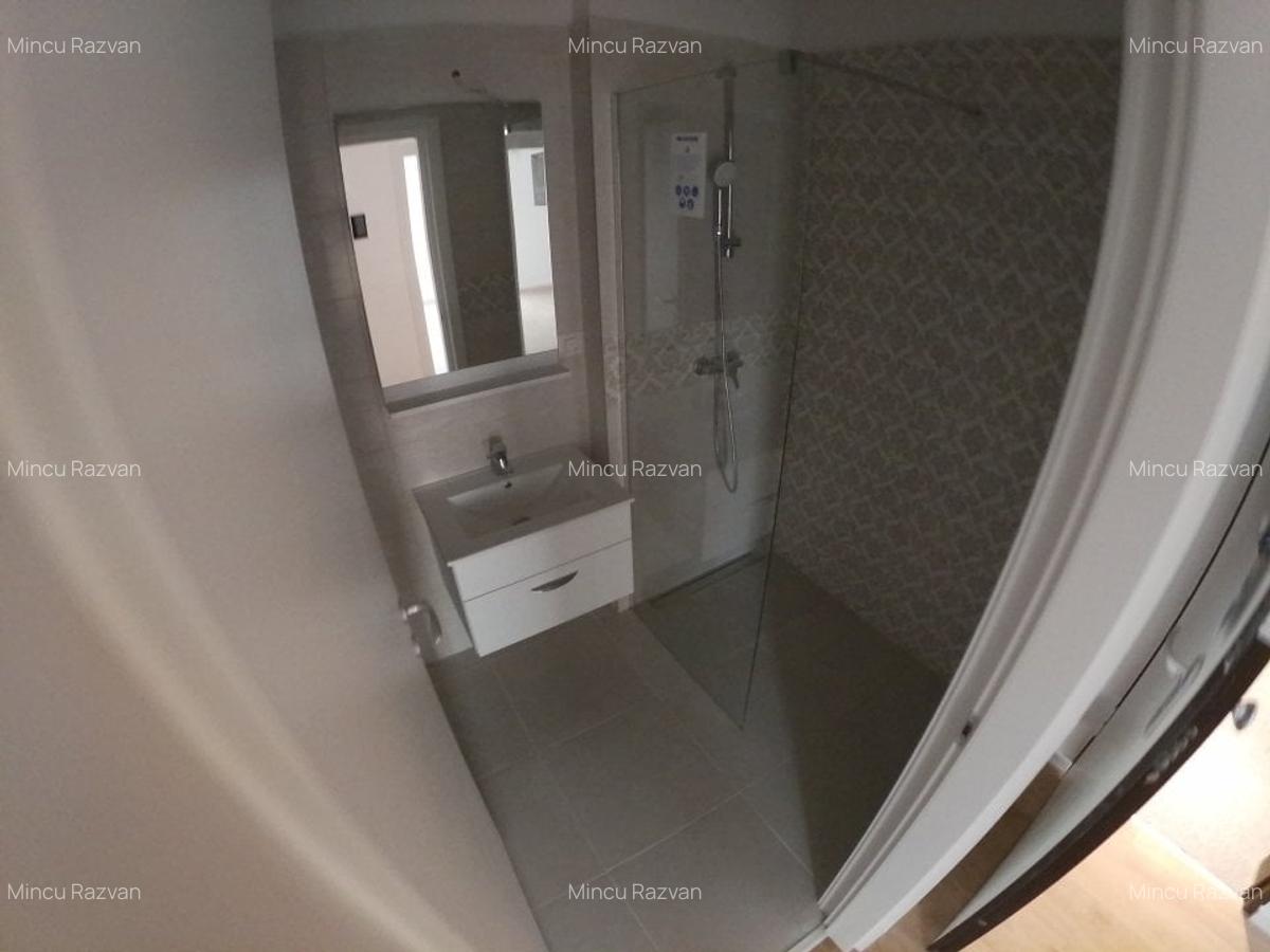 Apartament cu 3 camere decomandat în Băneasa - 13