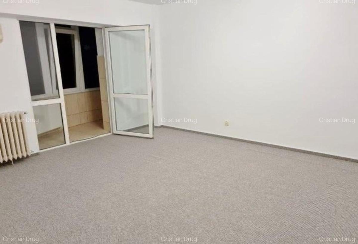 Apartament cu 2 camere decomandat în P-ța Unirii - 6
