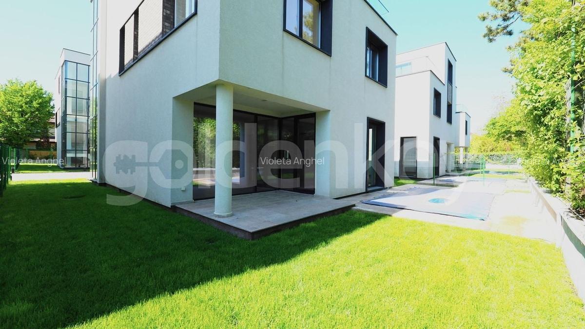 Vila moderna si luminoasa cu 5 camere | piscina | 2 garaje - 2