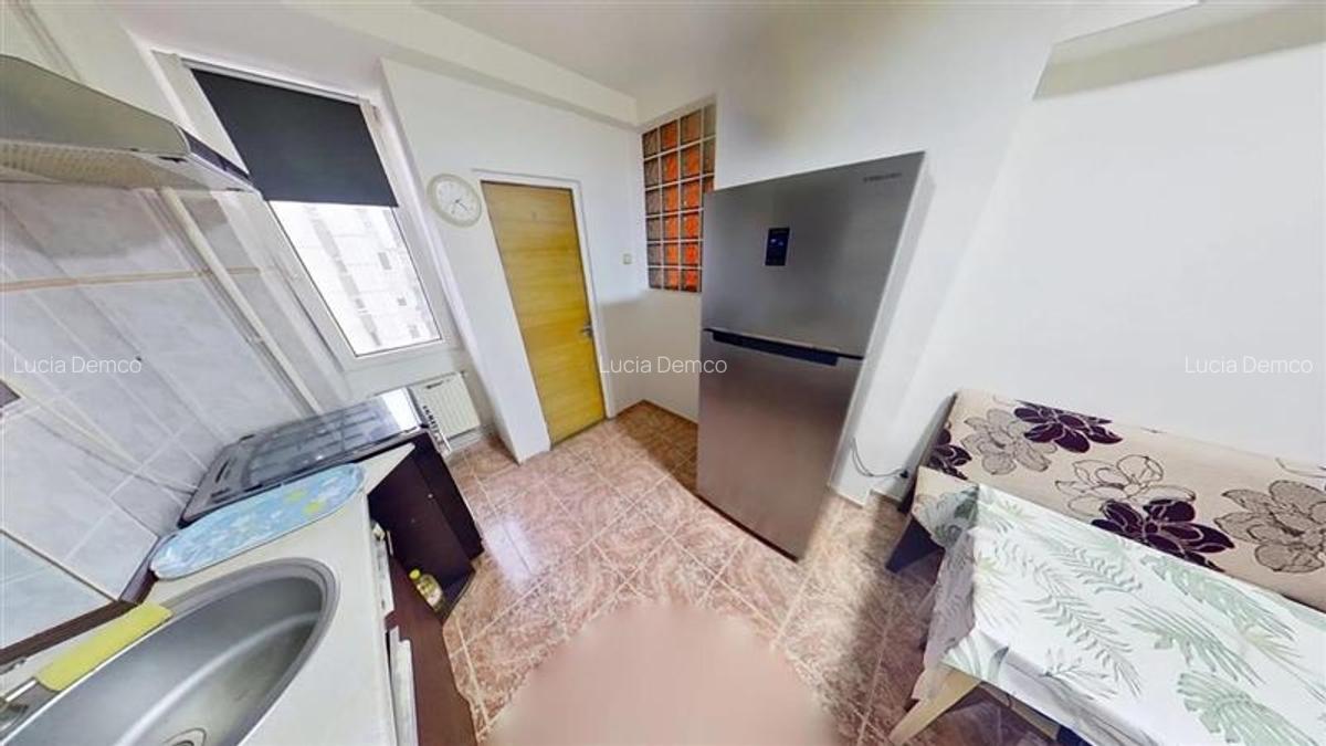 Apartament cu 3 camere decomandat, mobilat în Centrul Civic - 10