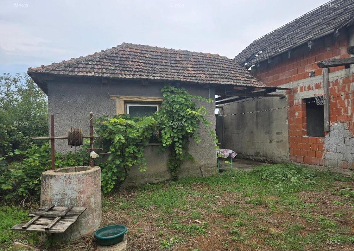 Casa loc SUMUGIU , sc 200 mp , parte veche si noua, ter 2670, sosea - 15