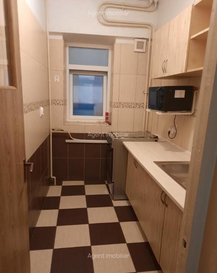 Piata sudului stradal etaj 5 - 3