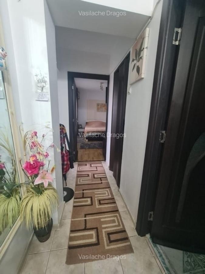 Gara- 2 camere- bloc 1984- etaj intermediar - 4