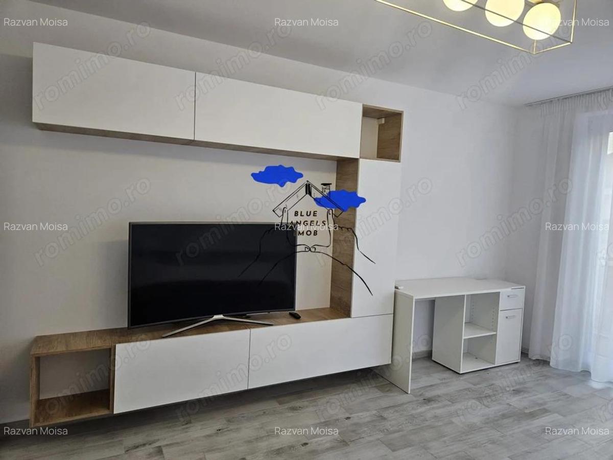 Garsoniera spatioasa in bloc nou din Tractorul - 4