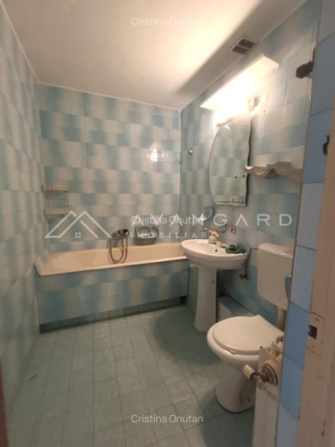 | Apartament 3 camere | 65 mp |  Manastur - zona Campului | - 9