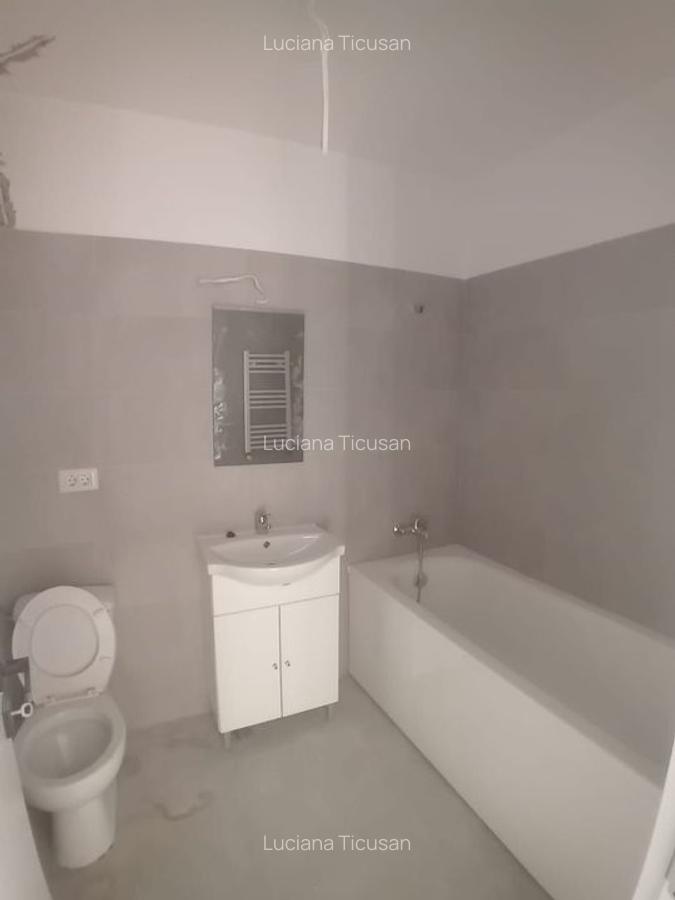 Apartament cu 2 camere decomandat în Apărătorii Patriei - 6