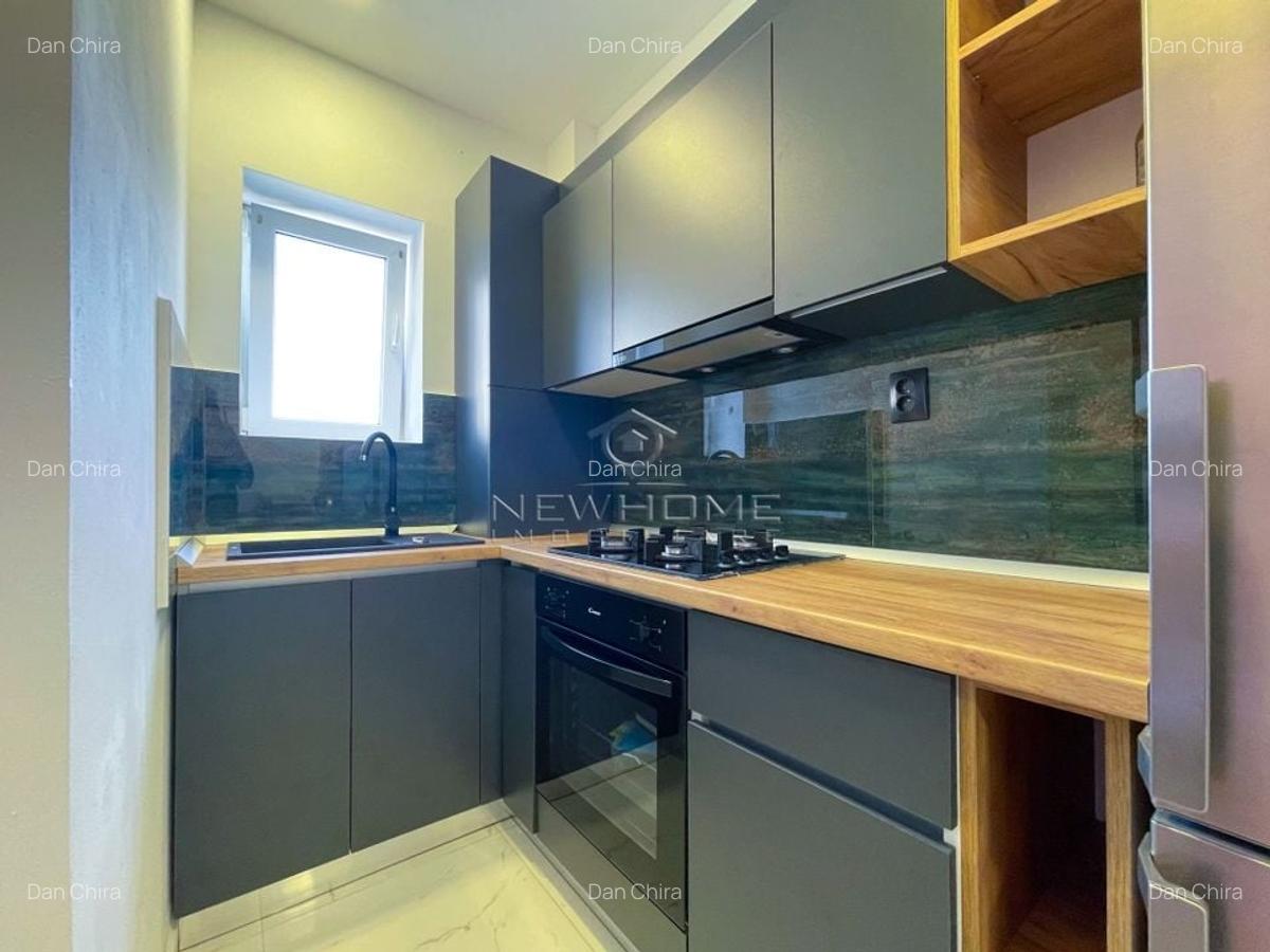 Apartament de închiriat cu 3 camere,  zona Iris - 8