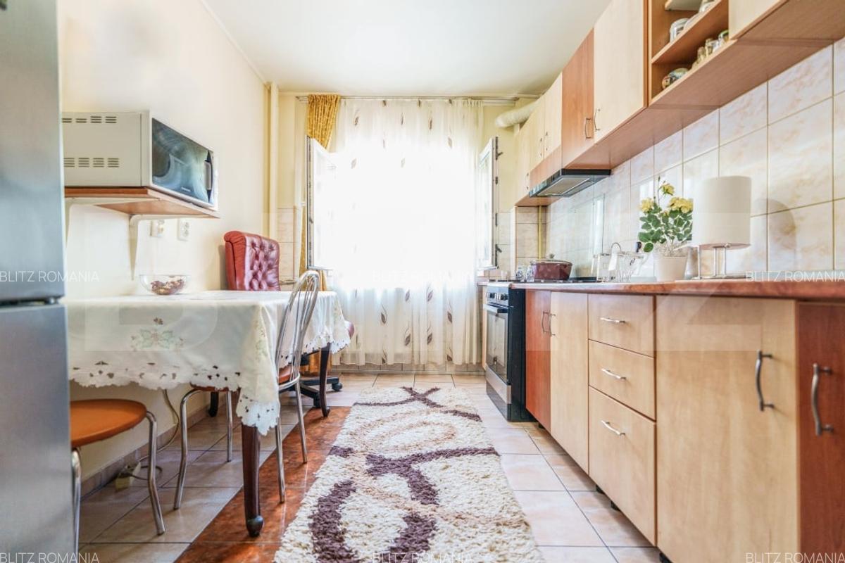 Apartament 4 camere - spatios si bine compartimentat - Calea Crangasi - 11