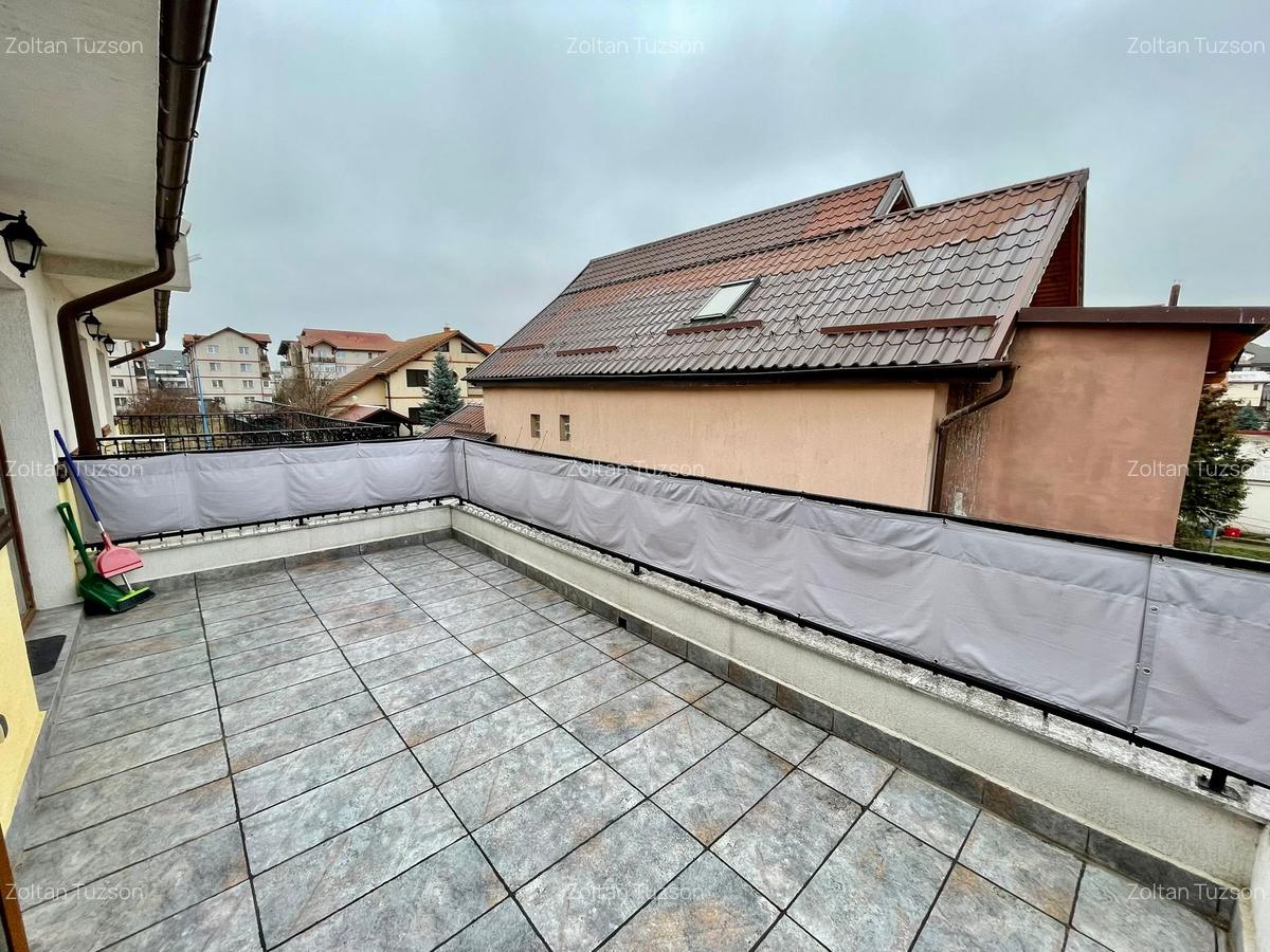 Duplex cu 4 camere în Tractorul - 16