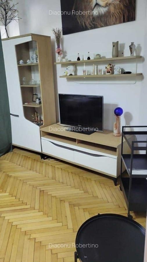 PROPRIERTAR INCHIRIEZ ap. 2 CAM, (parter inalt) str.ARMENEASCA colț cu Bd.CAROL - 6 PROPRIERTAR INCHIRIEZ ap. 2 CAM, (parter inalt) str.ARMENEASCA colț cu Bd.CAROL - 6