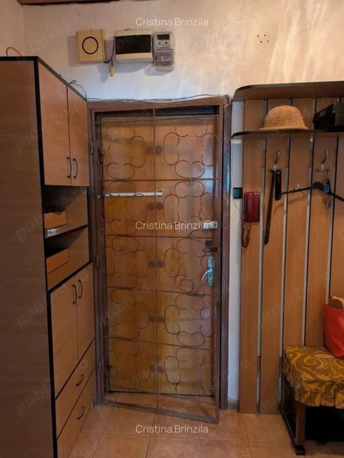 De vanzare Apartament 2 camere - Ultracentral - Universitate, sect 3 - 5