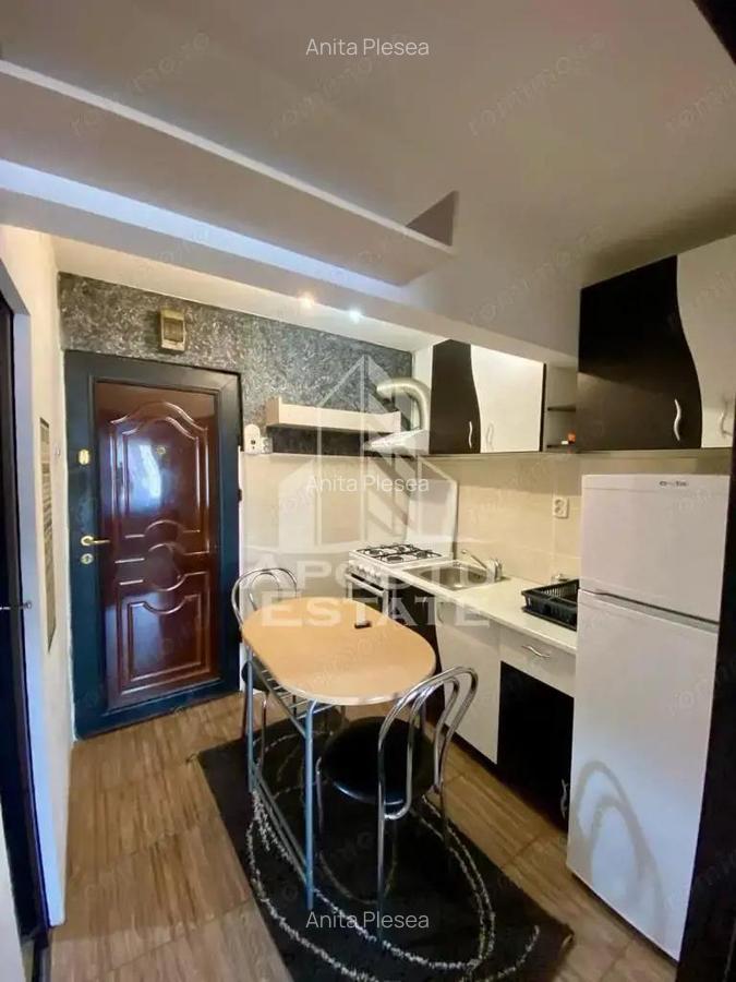 Garsoniera,etaj 3,zona Aradului - 4