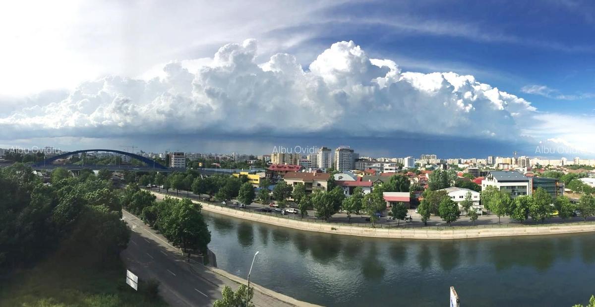 Splaiul Unirii, Mihai Bravu, Asmita Gardens, 3 camere decomandat et 4 din 17 - 19