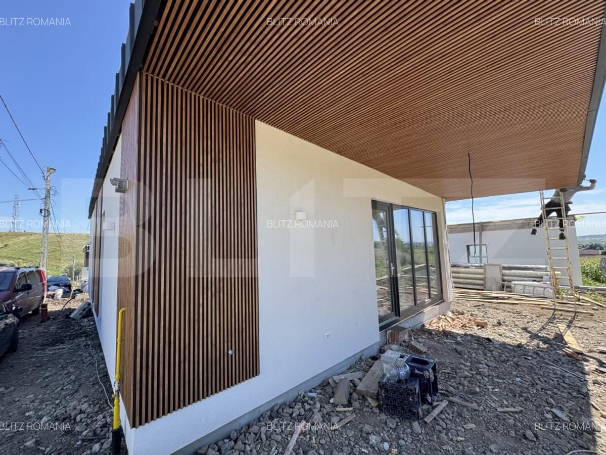 Case pe parter , 108 mp construiti, posibilitate de rate, zona Moara - 4