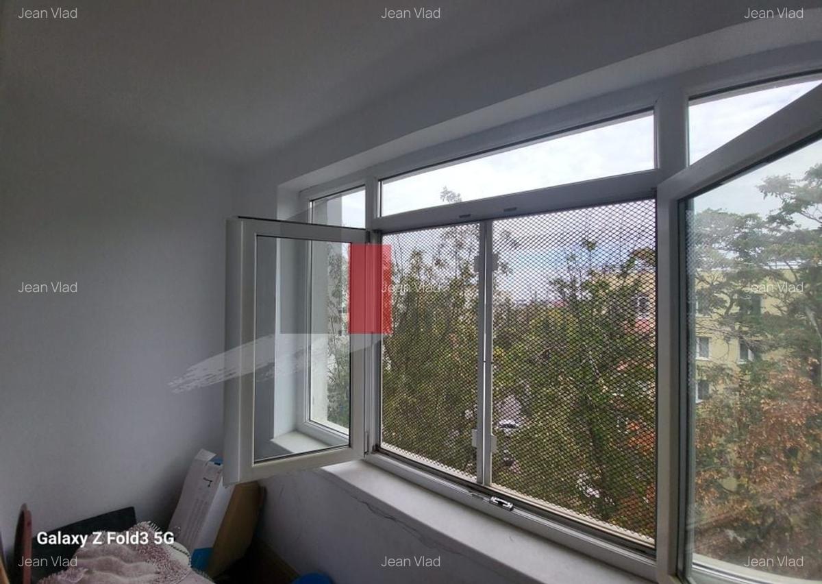 Apartament 3 camere decomandat Trapezului - 18