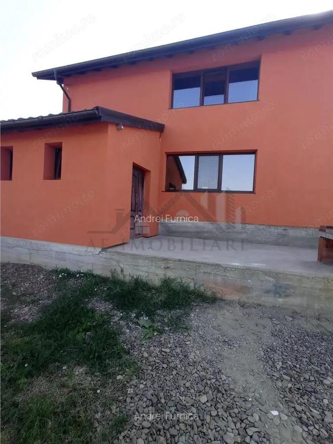 Casa cu teren 1098mp Visani str Eroilor - 2
