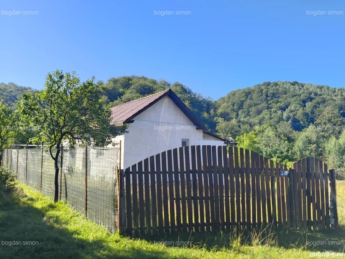 Proprietar vand casa + teren intravilan in sat Bani?a, jud. Hunedoara - 1