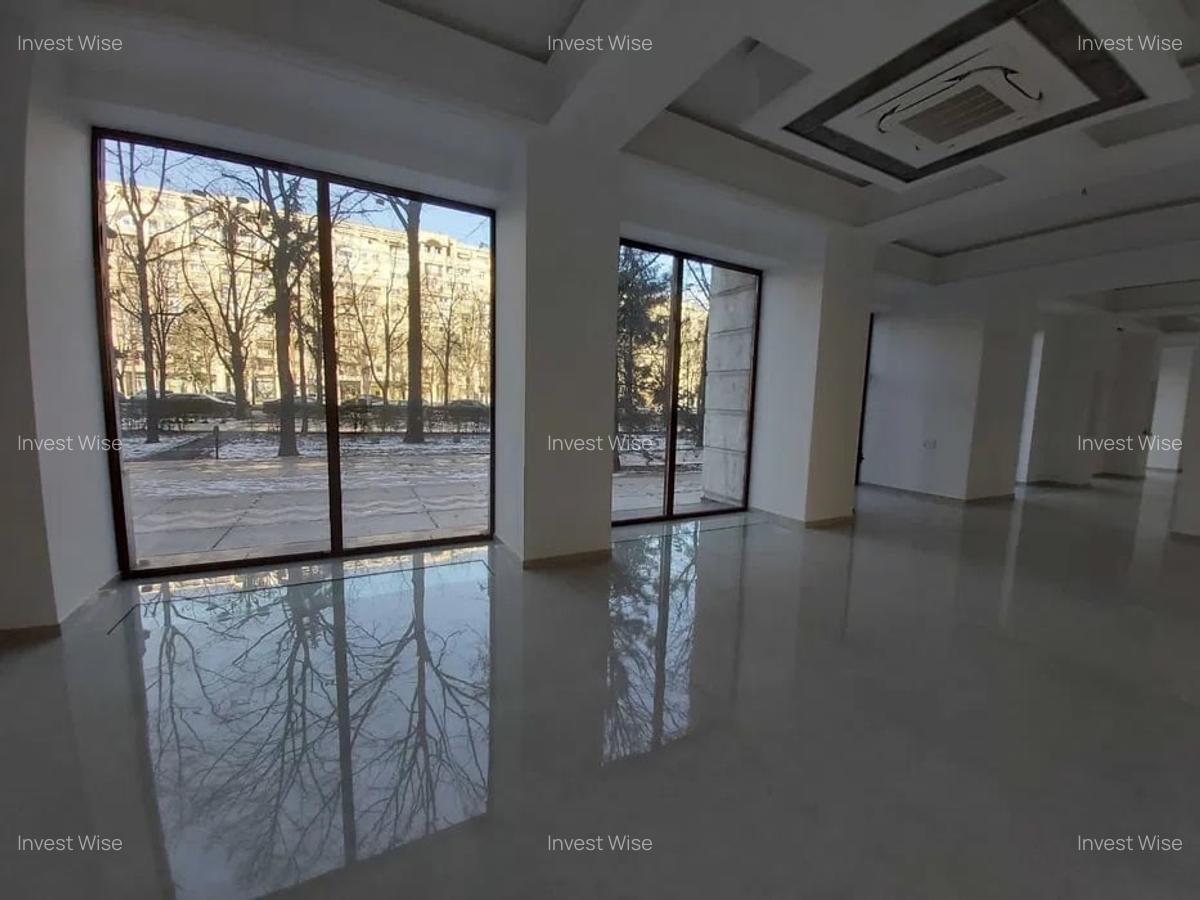 Spațiu comercial, 125 mp în P-ța Unirii - 2