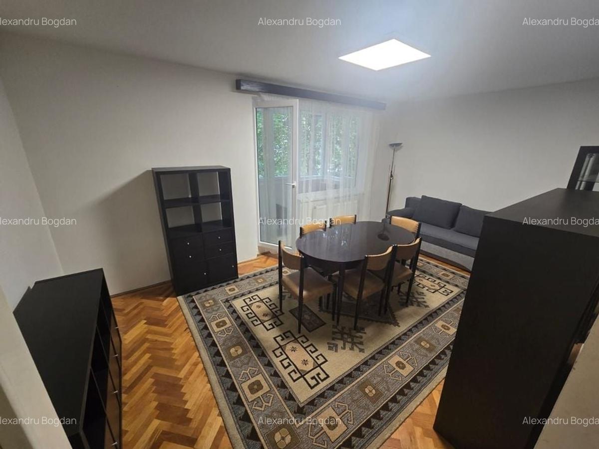 Apartament 3 camere,bloc izolat termic,70 mp, et 1 - 1