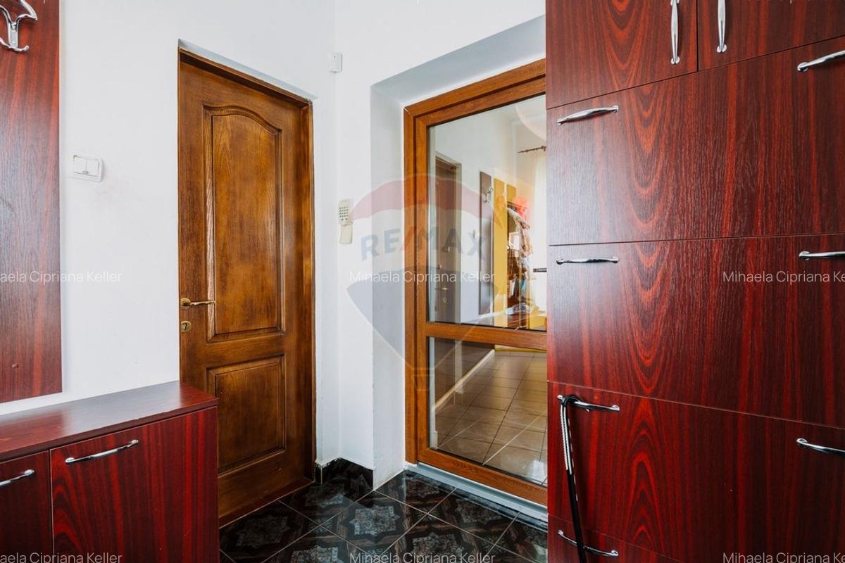 Vanzare casa,  intr-o locatie linistita in cartierul Europa - 14