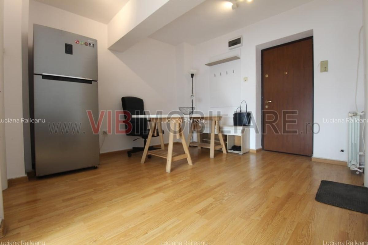 Piata Alba Iulia - Bld. Unirii - bloc mixt - Rond Alba Iulia - 1