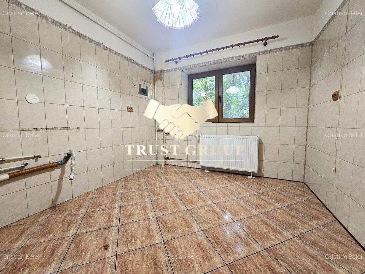 Apartament 4 camere Victoriei  etaj 1 bloc reabilitat + loc de parcare ADP - 8