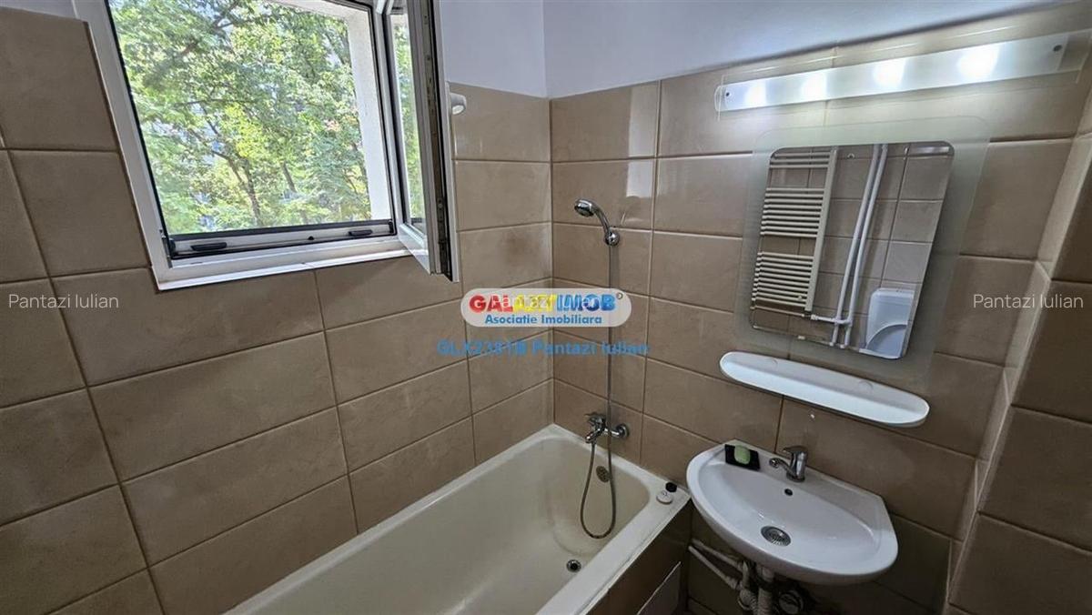 Apartament 3 camere | Titan | Semidecomandat | 7min. metrou - 6